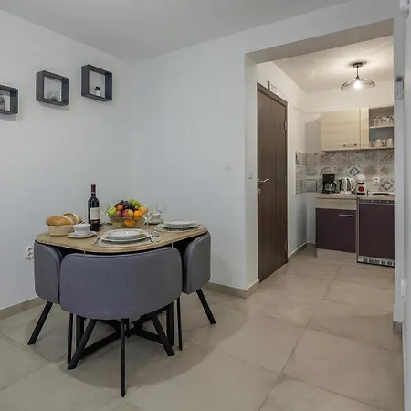 Harmony House Vito With Lovely Terrace - Happy 別荘 *