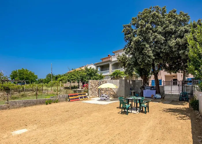 Harmony House Vito - Happy Lopar